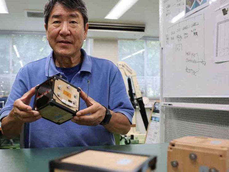 Il Giappone manda in ordita un satellite di legno