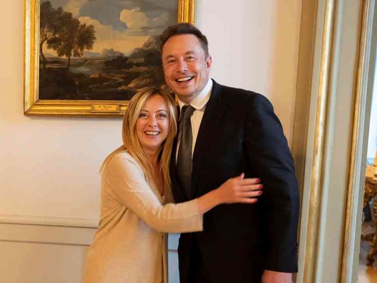 Meloni cauta, Salvini polemico, opposizioni deluse: le reazioni in Italia