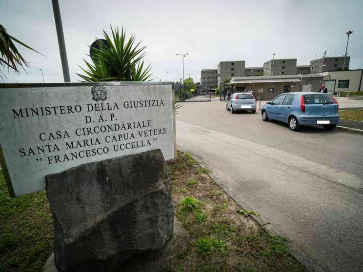 Sono già 80 i detenuti che si sono tolti la vita. La lettera del vescovo