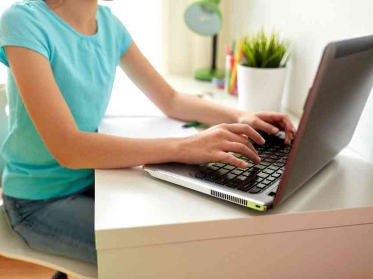 Gli studenti italiani sono molto bravi col computer (e c'entrano i libri)