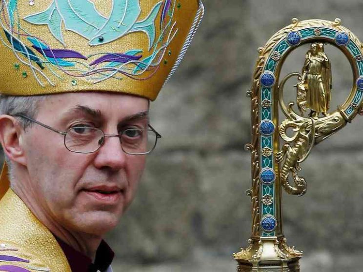 L'arcivescovo di Canterbury Welby lascia: «Coprì gli abusi»