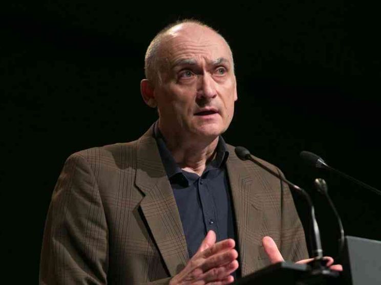 Esquirol: «Nella scuola c'è il senso dell'umano. Non dell'algoritmo»