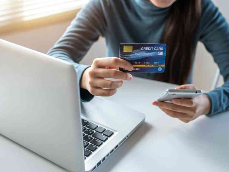 Compra ora, paga dopo: boom dei pagamenti posticipati