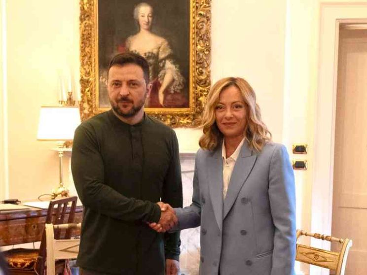 Da Meloni messaggio a Trump: restiamo uniti su Kiev. Roma conferma l'invio di armi