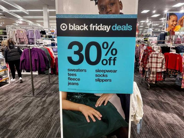 Gli italiani per il Black Friday spenderanno oltre due miliardi