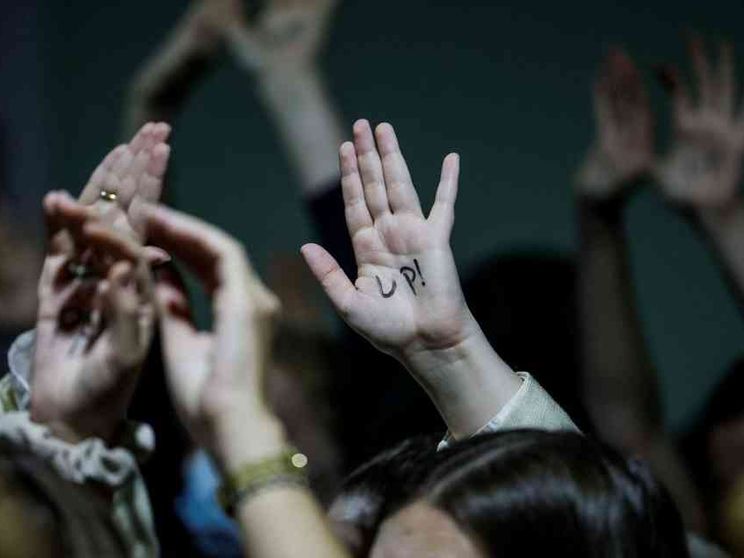 Il caos della Cop29: «Non c'è azione per il clima dove non c'è pace»