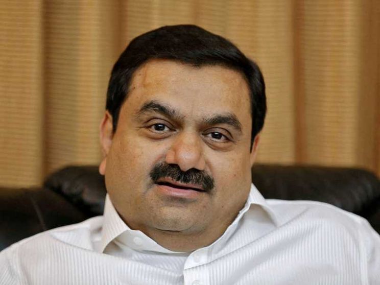 Scandalo corruzione, per l'indiana Adani Group: «55 miliardi di perdite»