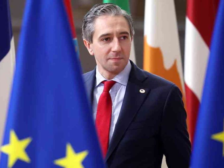 Irlanda, Harris torna al voto per liberarsi dello Sinn Fein