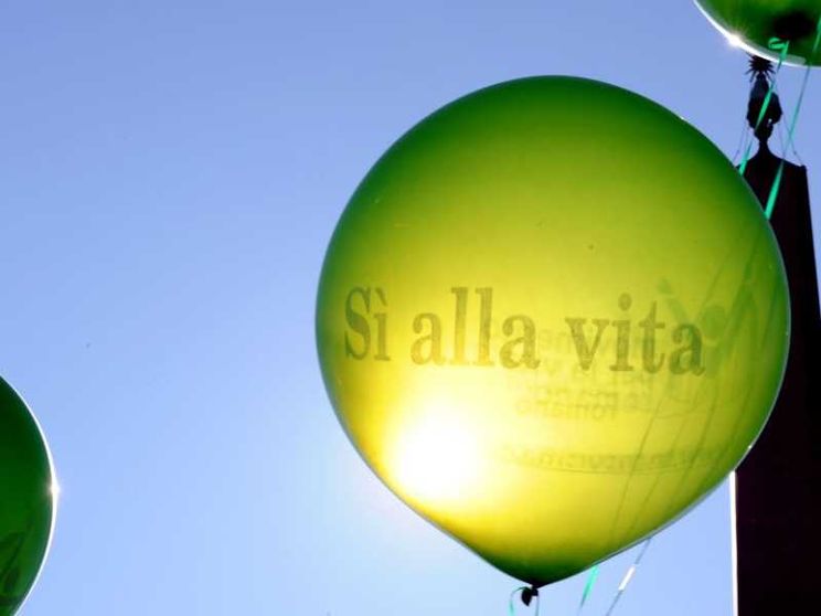 Messaggio Cei: «Trasmettere la vita, speranza per il mondo»