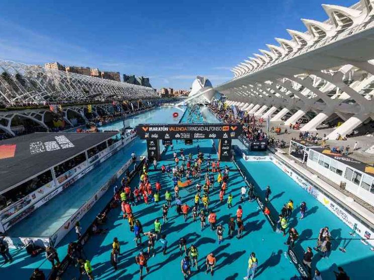 Valencia, la corsa per tornare a vivere