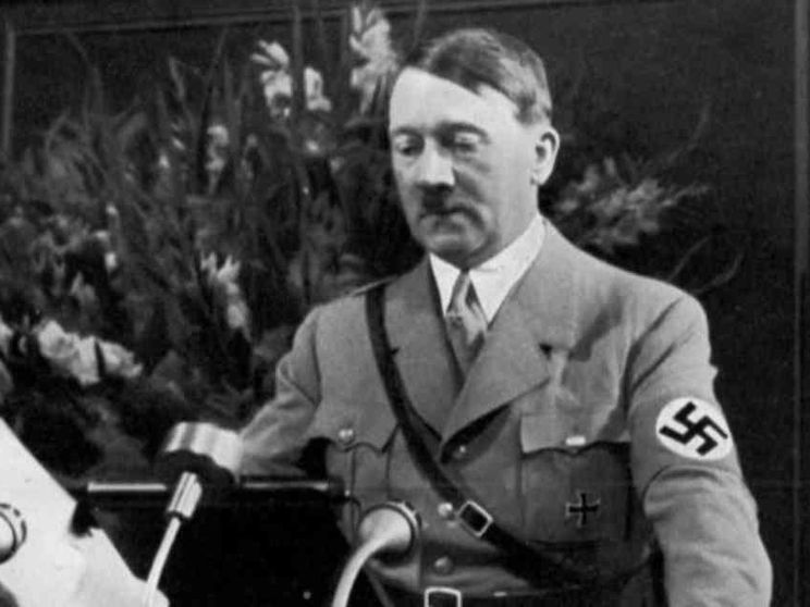 Il gioco di Hitler con i corrispondenti della stampa estera