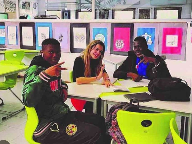 Un giorno in classe con la prof Manzi, che insegna italiano agli stranieri