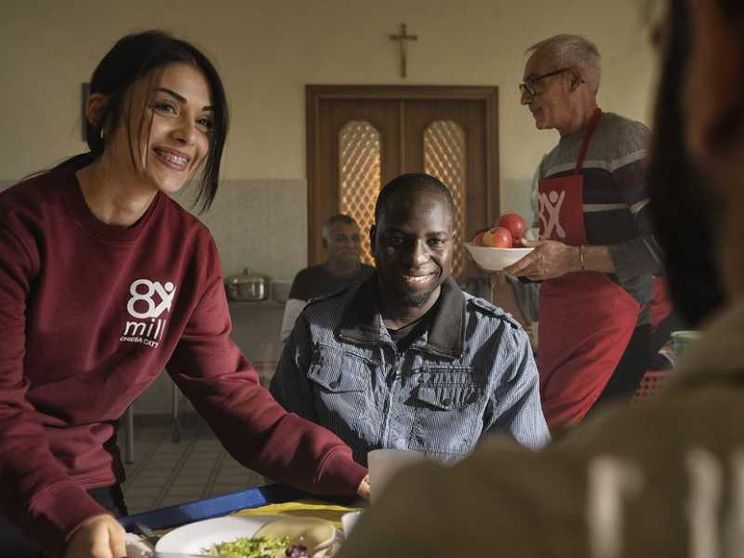 A Oppido Mamertina un pasto formato famiglia per anziani e immigrati