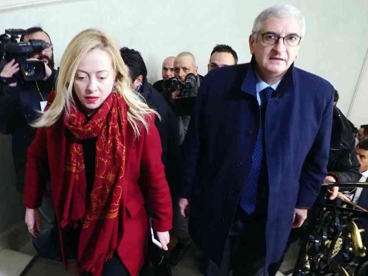 Debutto di Foti in Cdm. Meloni tiene le deleghe per il Sud