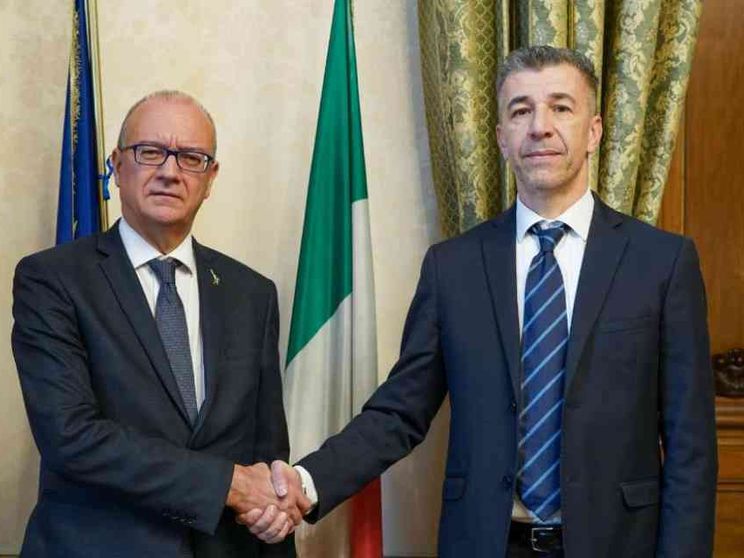 Gino Cecchettin ai giovani: «Siate voi stessi, non vergognatevi delle emozioni»