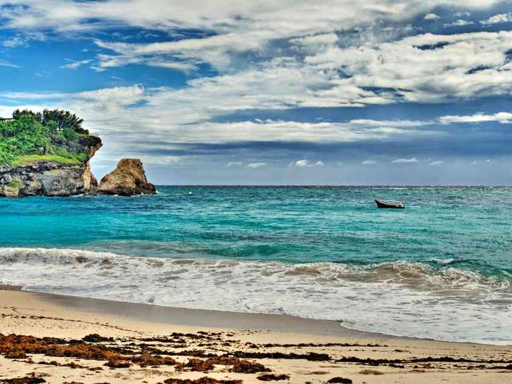 Taglio al debito se investi sulla resilienza climatica: il test a Barbados