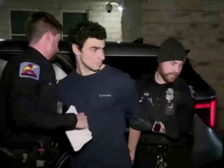 Mangione è stato incriminato per l'omicidio di Thompson, ceo di UnitedHealthcare