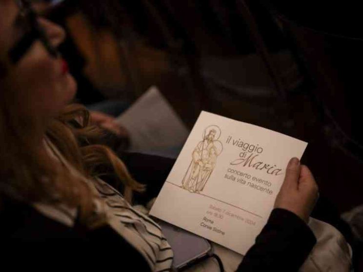 Musica e versi per raccontare il coraggio di accogliere la vita