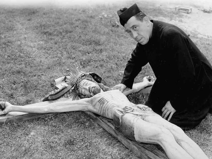 Il Crocifisso di Don Camillo: Dio che si fa dare del "tu"