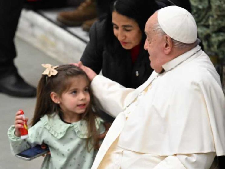 Il Papa: in Siria si lavori per la stabilità, l'unità, la sicurezza, la pace