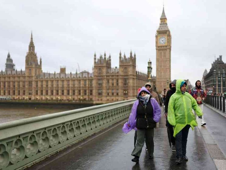 Il bando del governo inglese ai bloccanti della pubertà è diventato definitivo