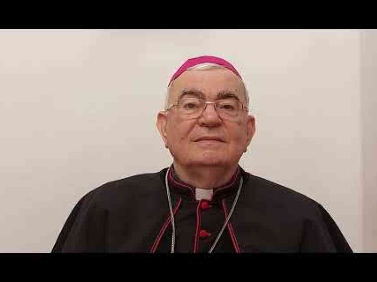 Il vescovo emerito di Gerusalemme: nella Gaza distrutta un'isola di umanità