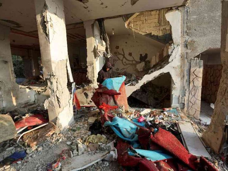 Spari contro l'autobus, morto il ragazzino di 12 anni colpito ieri