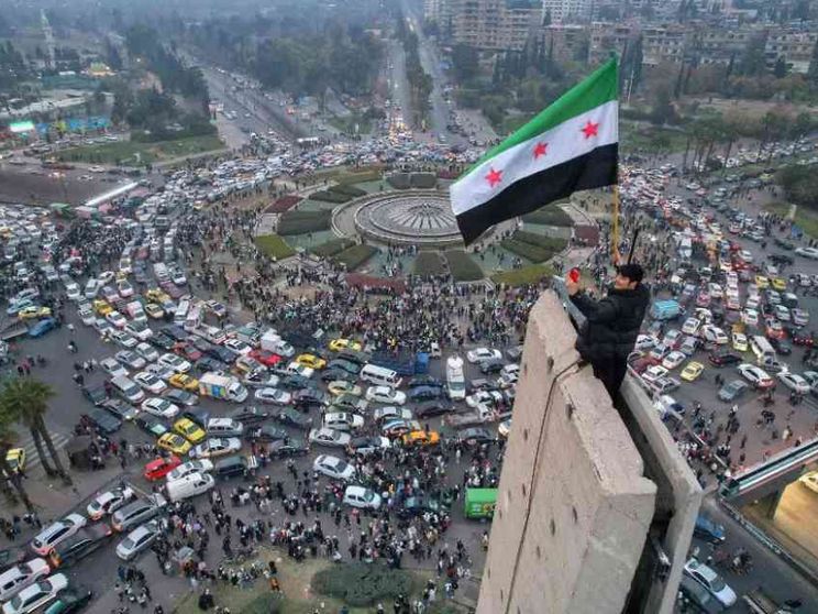 Niente controlli né divise: «Benvenuti nella nuova Siria di Hts»