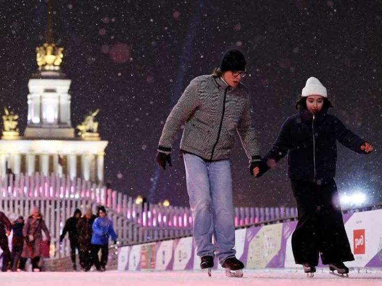 La Russia darà mille euro alle studentesse per restare incinte