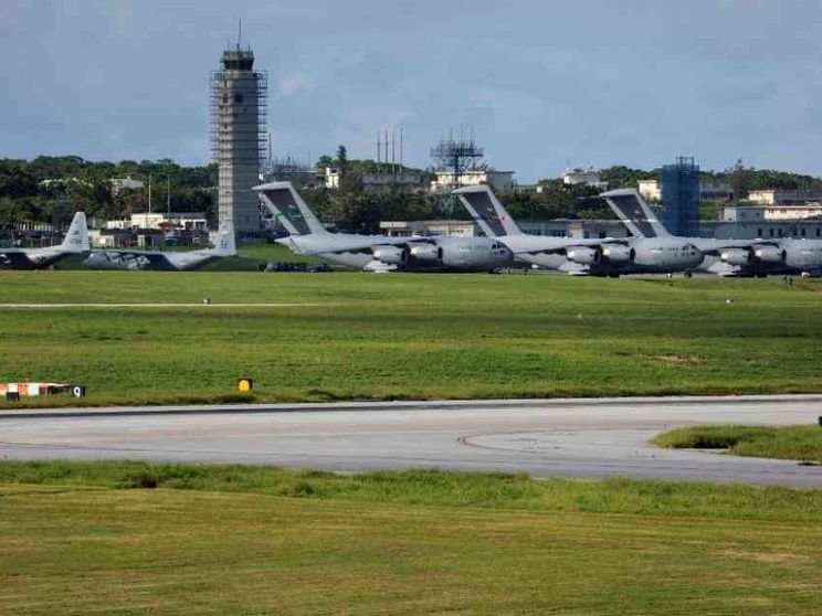Giappone, i primi Marine lasciano la base di Okinawa
