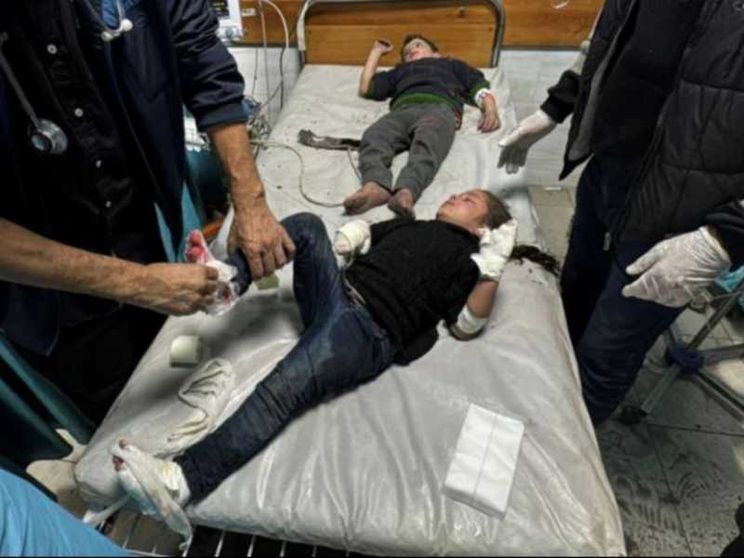 Un raid mirato uccide l'ultimo chirurgo ortopedico di Gaza