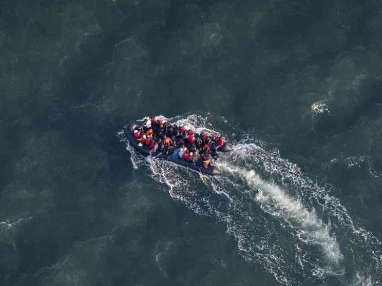 Naufragio nel Mediterraneo, 15 morti. Sea Watch: «Nessuno li ha soccorsi»