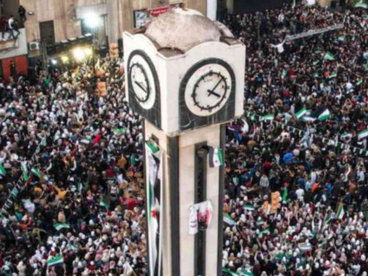 Tra le macerie di Homs ecco la Siria che cerca il futuro