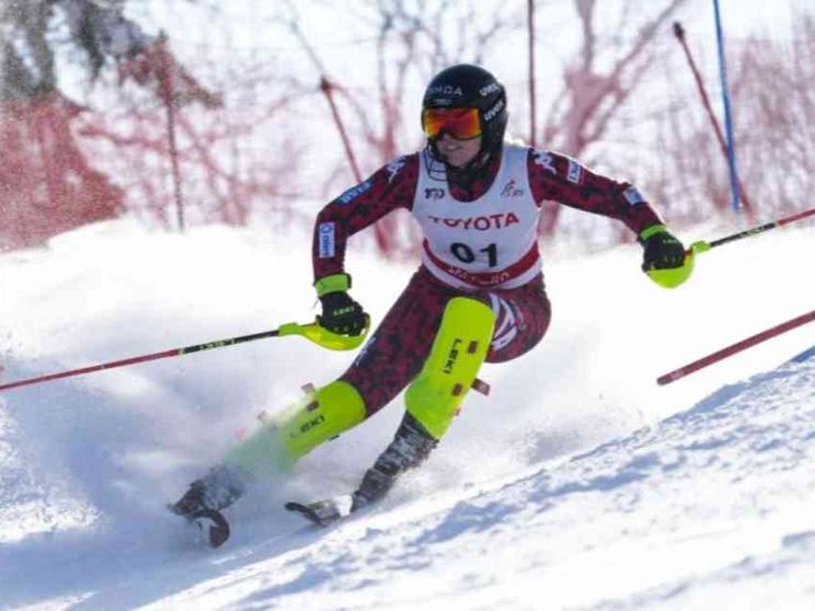Lo sci nell’ombra di Martina Vozza