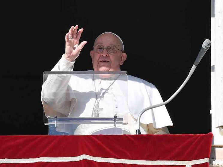 Il Papa: la famiglia tesoro prezioso da sostenere