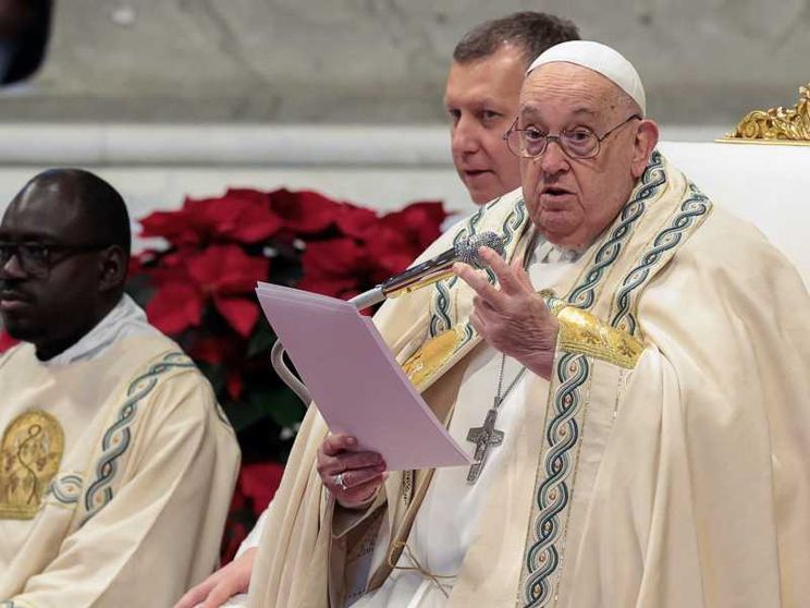 Il Papa affida a Maria il nuovo anno: pace e rispetto della vita
