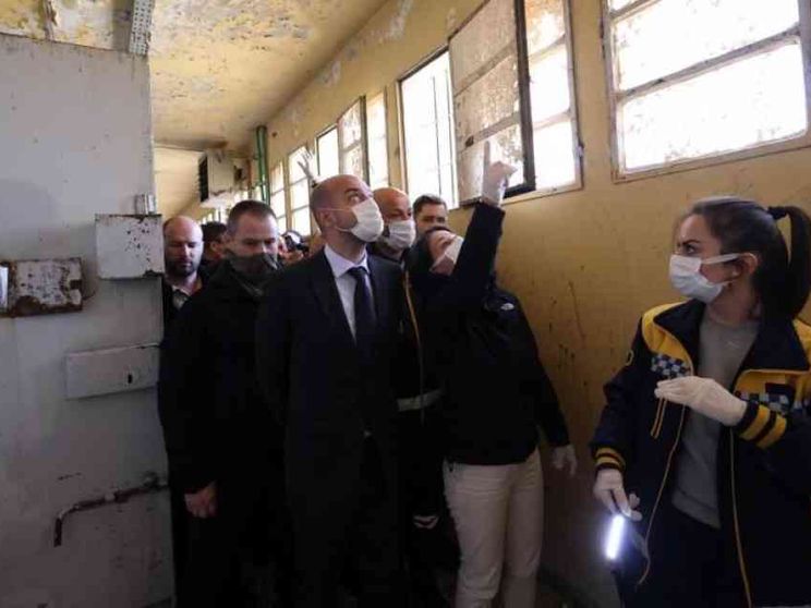 Da Parigi e Berlino arriva una «mano tesa» alla Siria di Jolani