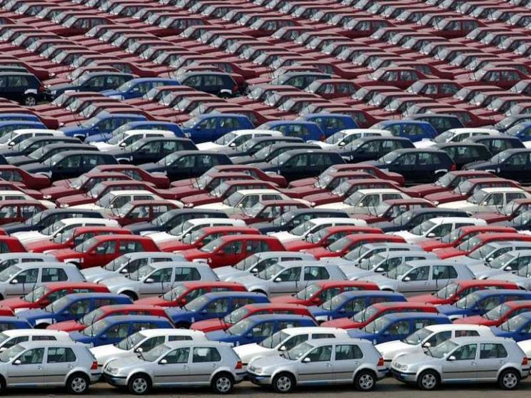 Dal Dieselgate alle restrizioni: i 10 anni che hanno cambiato l’automobile