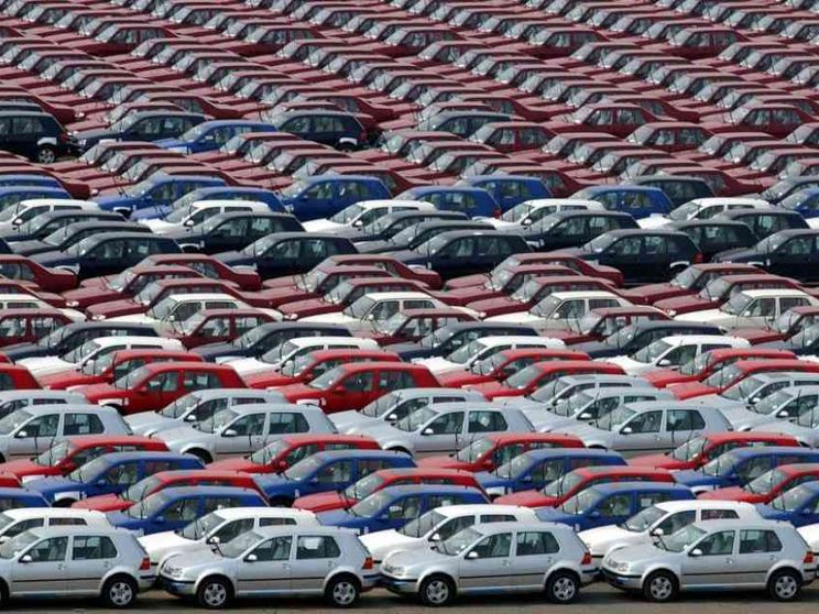 Dal Dieselgate alle restrizioni: i 10 anni che hanno cambiato l’automobile