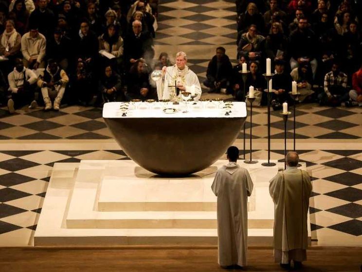 Se Notre-Dame è un inno alla noia