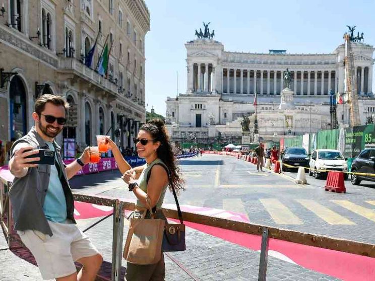 Nuove regole sugli affitti brevi. Una struttura su cinque non è a norma