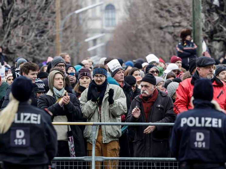 L'ascesa delle destre. «Il populismo unisce vincitori e vinti»