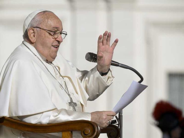 Il Papa: diplomazia di speranza contro la III guerra mondiale