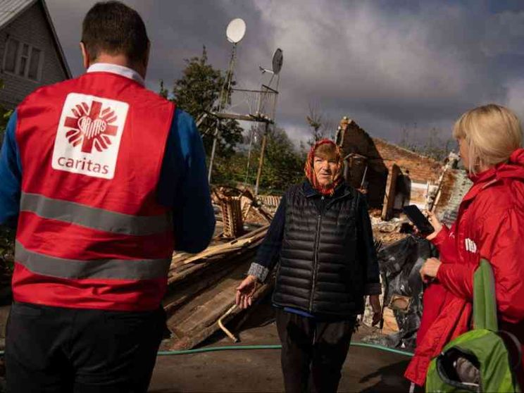 Esodo dal fronte: a Kiev la vita degli sfollati fra miseria e dolore