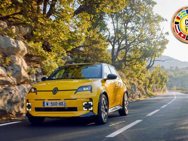 Vince la R5, anche nel 2025 una Renault è "Auto dell'Anno"