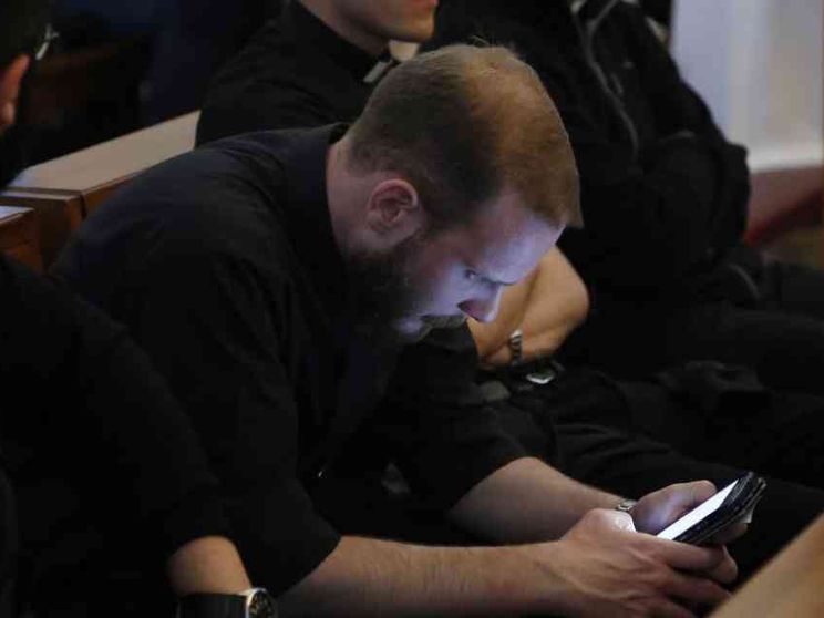 I seminaristi sono tutti sui social (ma si espongono poco)