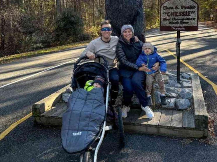 «Cento km di corsa spingendo il passeggino di mio figlio»