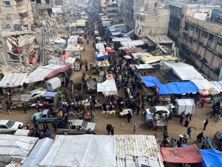 Israele, ministro minaccia di lasciare. 81 morti nei nuovi raid