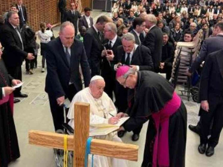 Misericordie d'Italia in pellegrinaggio con la Croce del Giubileo