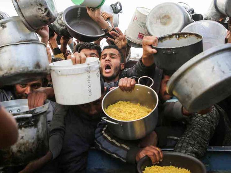 Le voci di Gaza: «La guerra è finita ma dov'è casa mia? E i miei cari?»